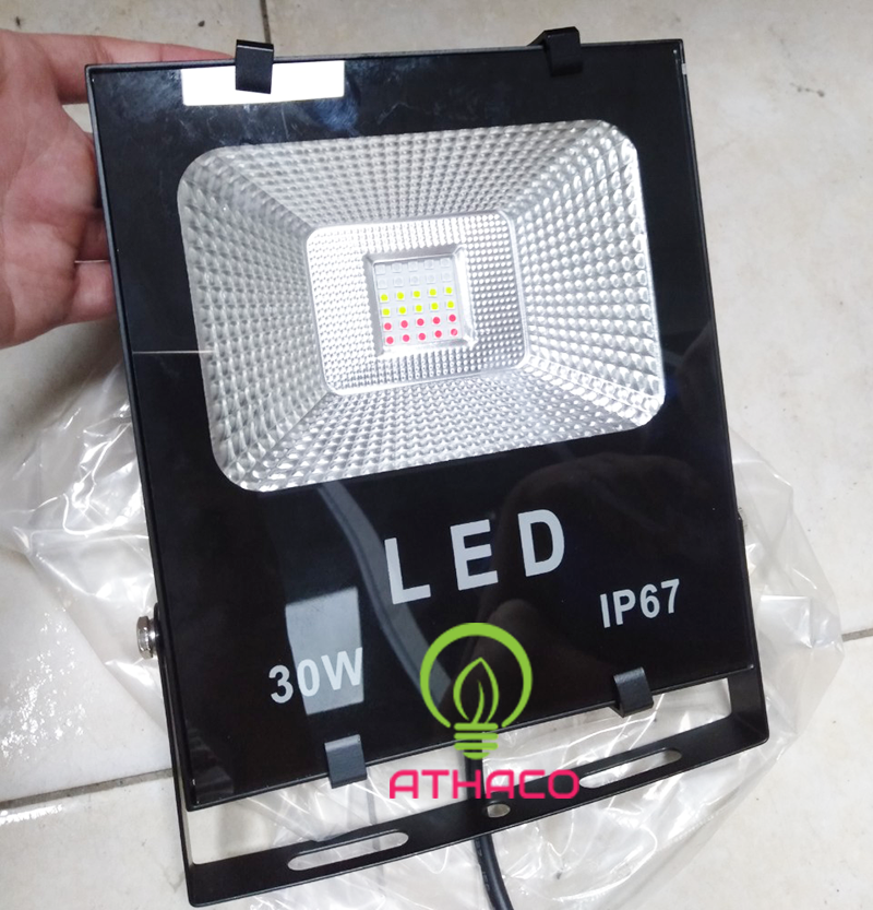 Đèn pha led đổi màu RBG den pha led 10w 20w 30 50w rgb doi mau 2 h1v7MqSRRuNElcwlJ8OrKGEgyuYK1VRpEgpochn4