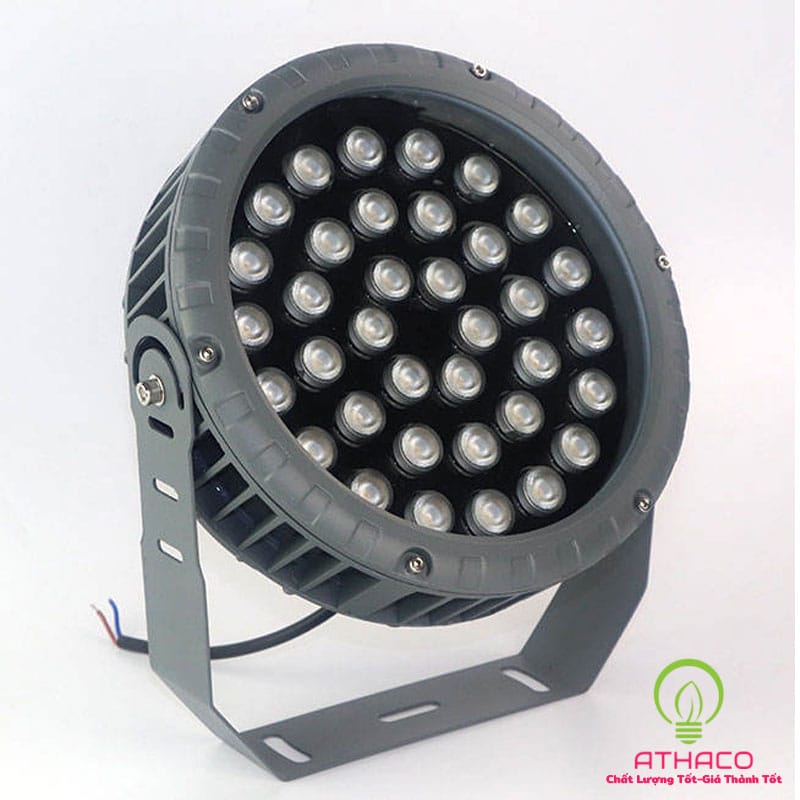 đèn chiếu cây sân vườn