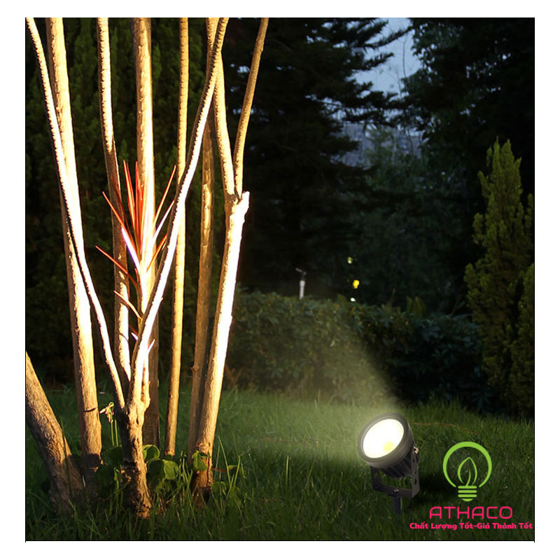 đèn led cắm cỏ